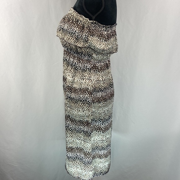 Velvet Torch Sleeveless Ruffle Print Dress with Ruching Under Bust - Picture 4 of 5